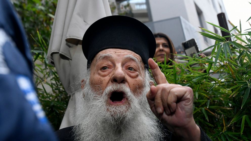Protesting Orthodox priest heckles Pope on Greece visit