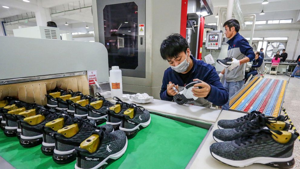 China's 2019 economic growth weakens to 6.1% amid trade wa thumbnail
