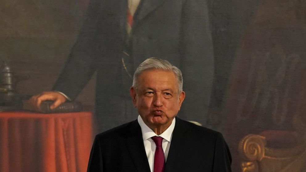 Mexican government charges against academics criticized