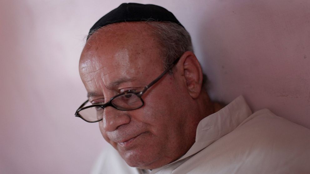 Rescuers: Last Jew of Kabul making his way to Israel