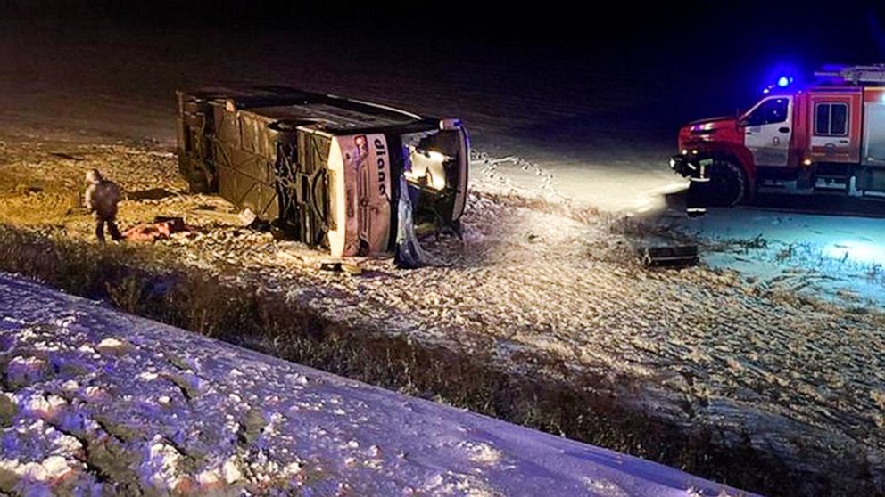 Bus crash in western Russia kills 4, leaves 11 injured Bus crash in western Russia kills 4, leaves 11 injured