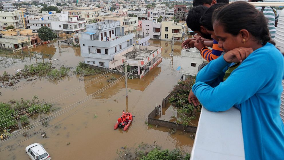 House Collapses Record Rains Kill 15 In Southern India Abc News