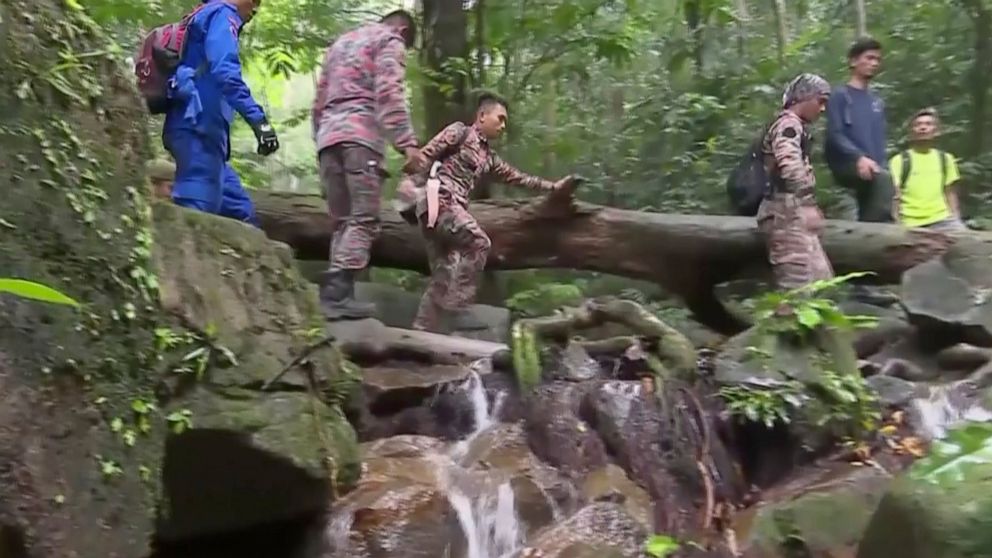 Malaysia finds body near where London teen went missing thumbnail