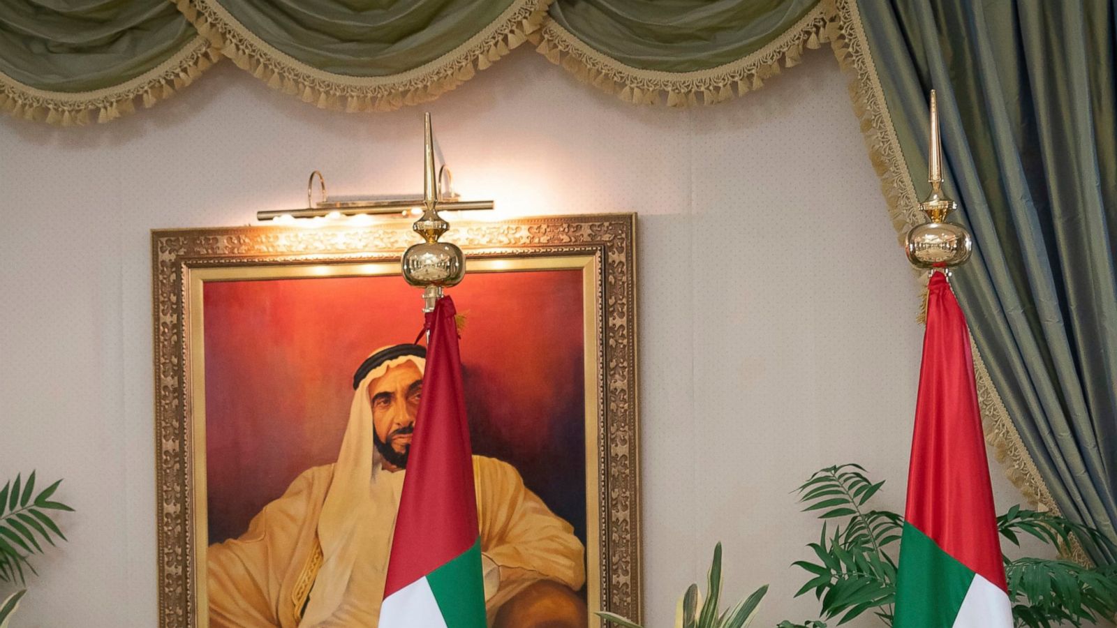 UAE's long-ailing leader Sheikh Khalifa bin Zayed dies at 73 - ABC News