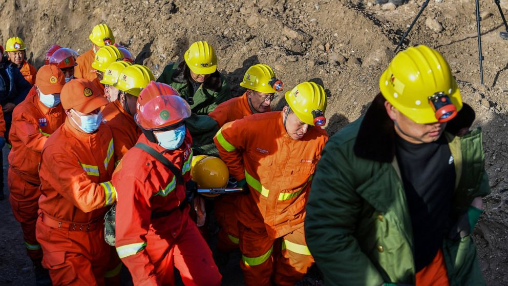 20 of 21 Chinese miners rescued from flooded shaft