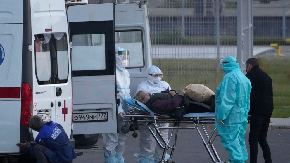 Russia marks pandemic high of infections, deaths