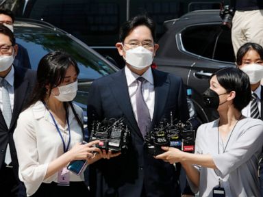 South Korea to pardon Samsung's Lee, other corporate giants thumbnail