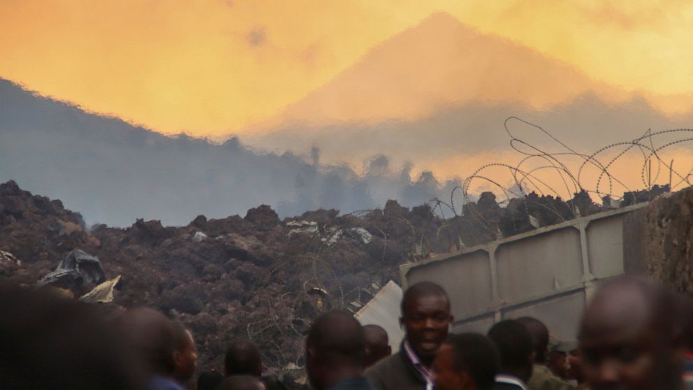 Thousands return home in east Congo after volcano eruption