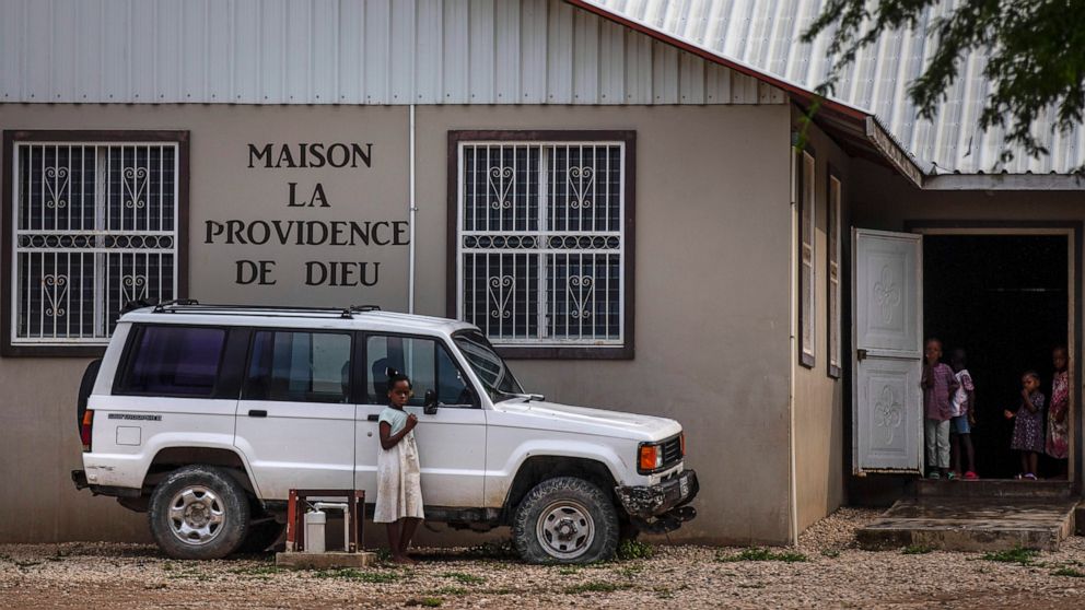 US, Haiti seek release of 17 missionaries snatched by gang