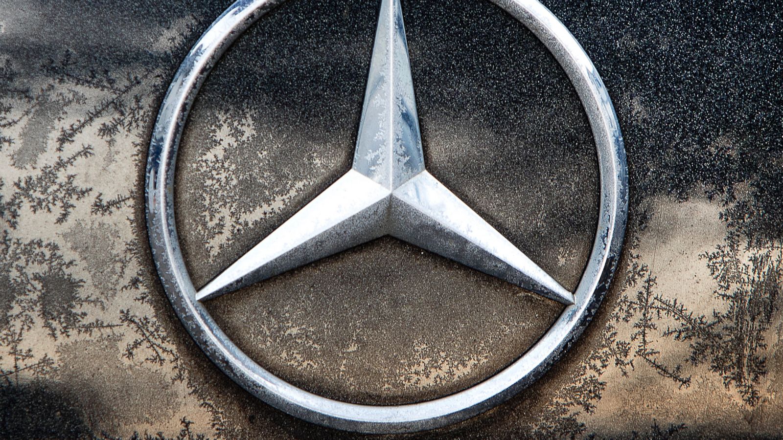 Trade War Diesel Troubles Hold Back Profit At Daimler Abc News