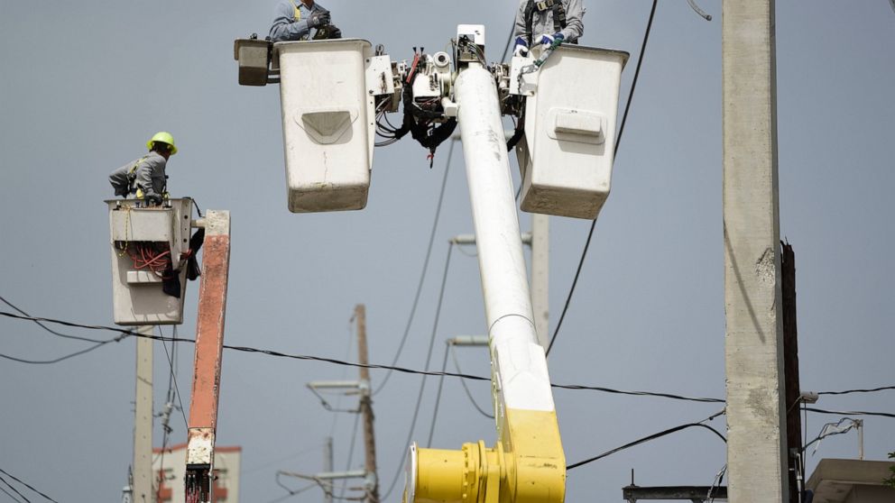 New company, same woes: Puerto Rico suffers power outages