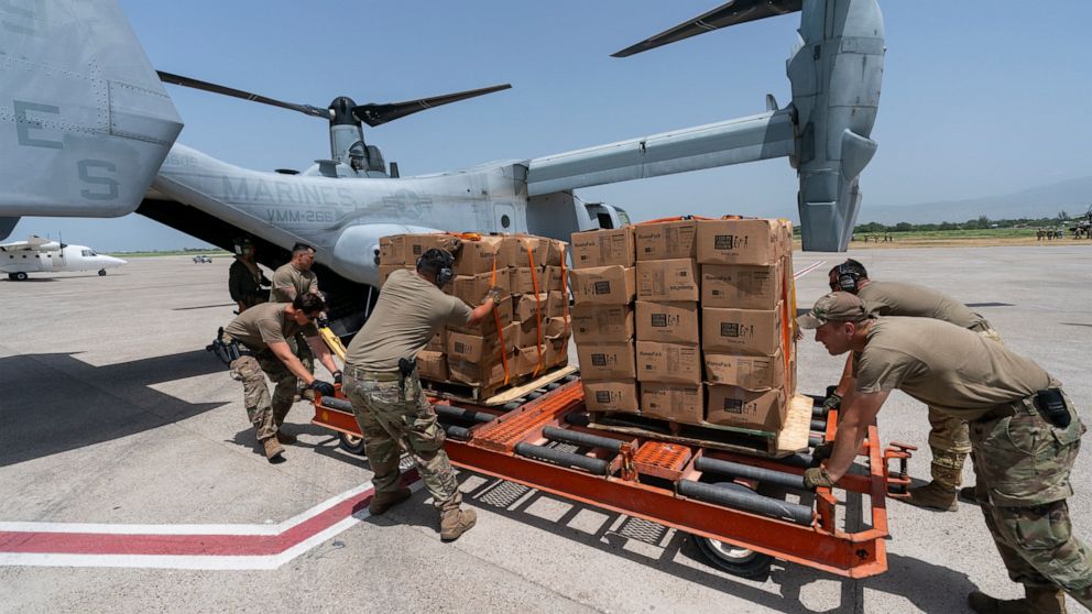 US airlifts food, tents to quake-ravaged southern Haiti