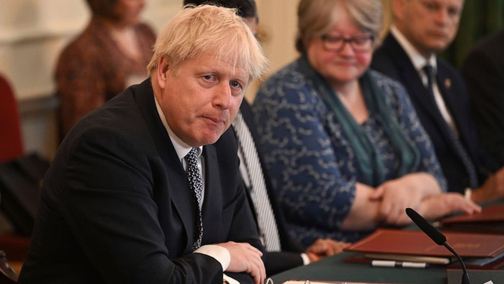 UK: Johnson revises story after ex-civil servant goes public