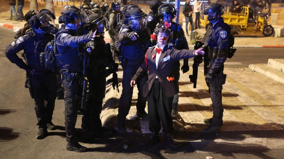 Israeli police arrest dozens in night of chaos in Jerusalem