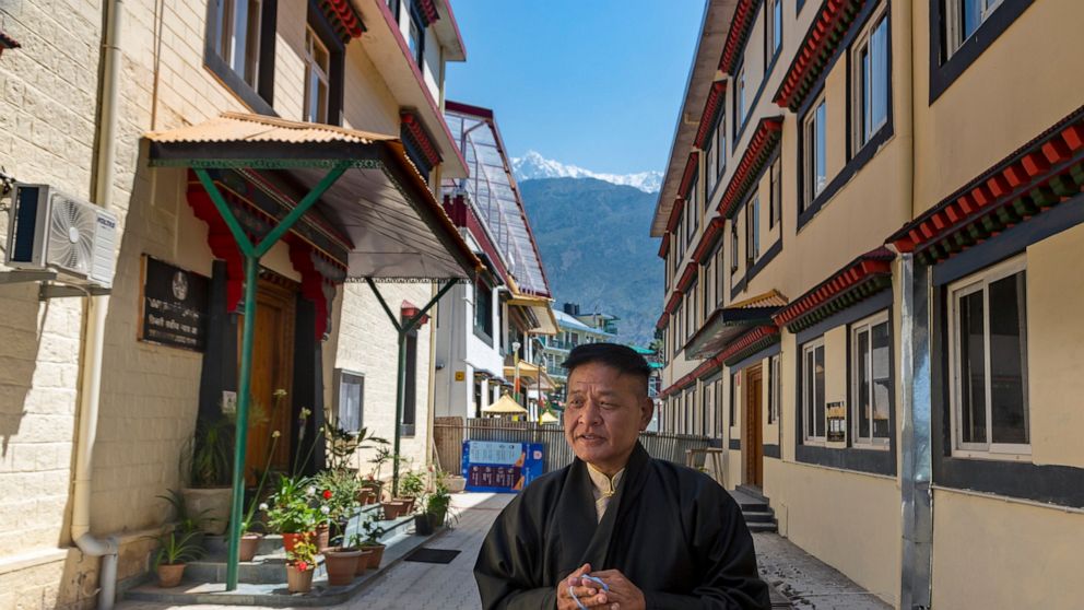 AP Interview: Tibet exile leader hopes to resume China talks