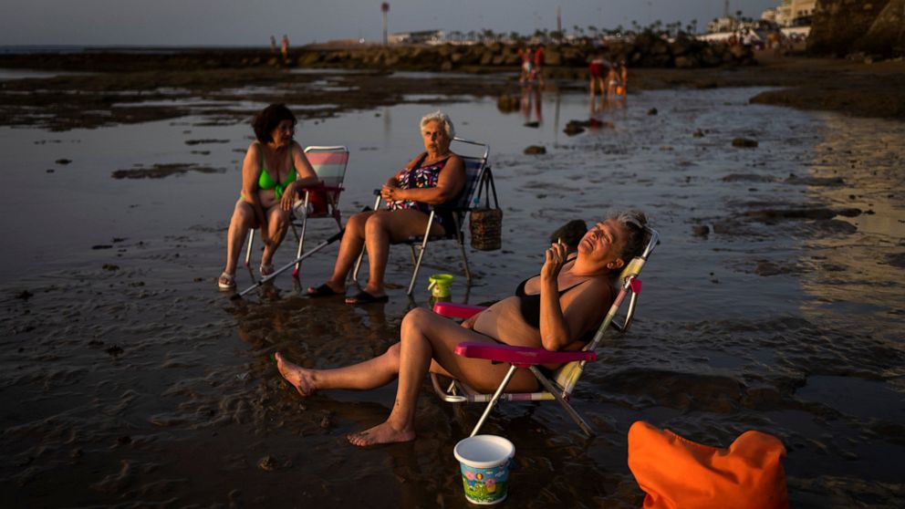 Spain gets ready for weekend of very hot weekend weather