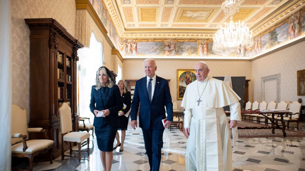 Biden: Pope told me that I should 'keep receiving Communion'
