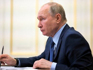 Kremlin says it fears full-scale fighting in Ukraine's east