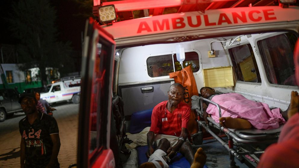 Injured in Haiti's quake continue to show up at hospitals