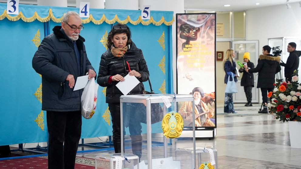 Kazakh president wins new term against weak opposition
