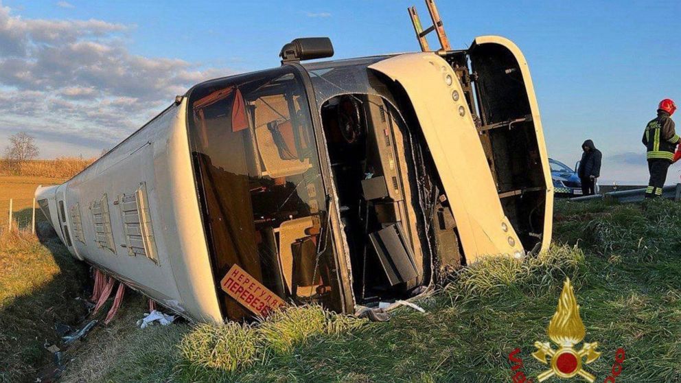 Bus full of Ukrainian refugees overturns in Italy; 1 dead
