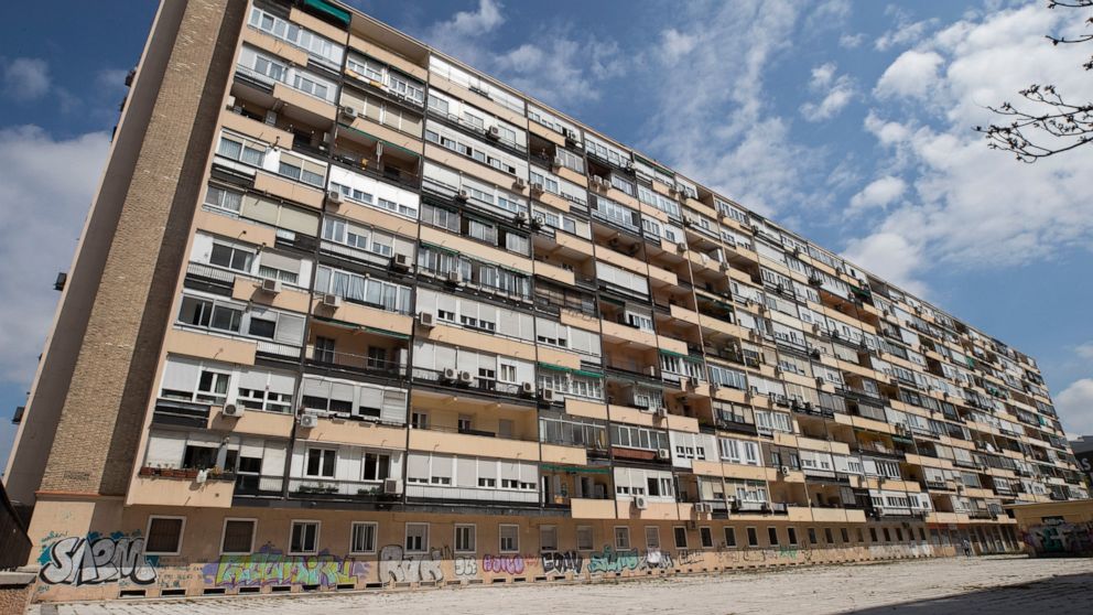 Spain's government eyes rent controls in new housing bill