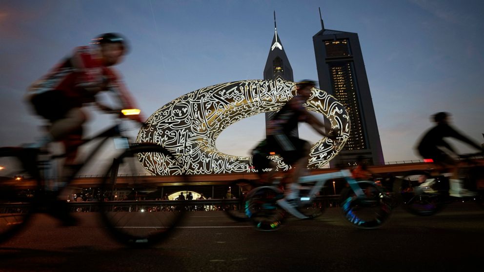 Tens Of Thousands Ride Bikes On Typically Busy Dubai Highway 8564