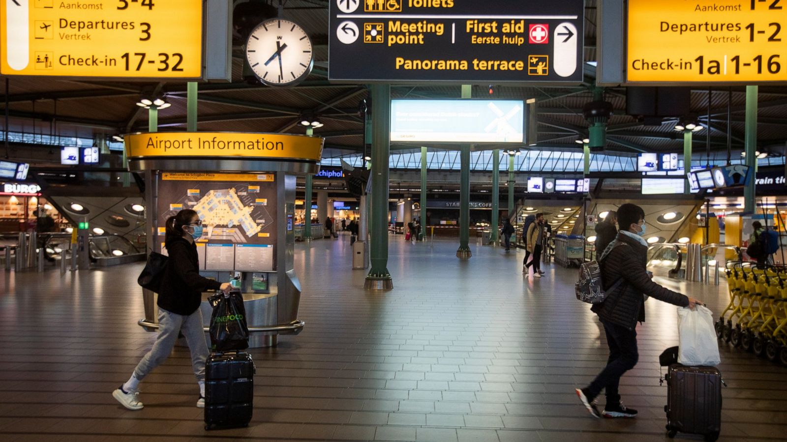 schiphol airport lost luggage