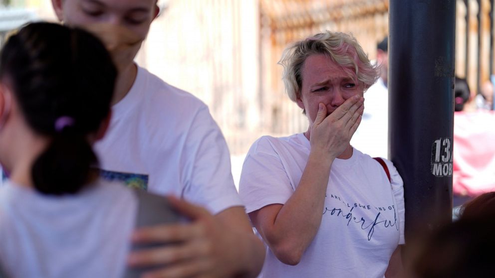 Russians are blocked at US border, Ukrainians are admitted