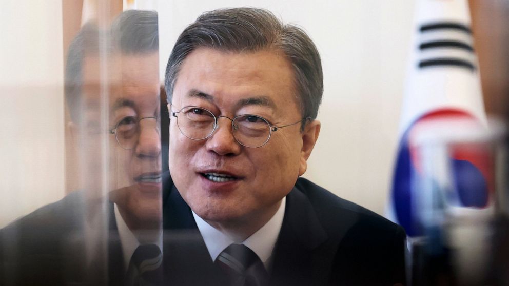 S. Korea's outgoing president calls for US-North Korea talks