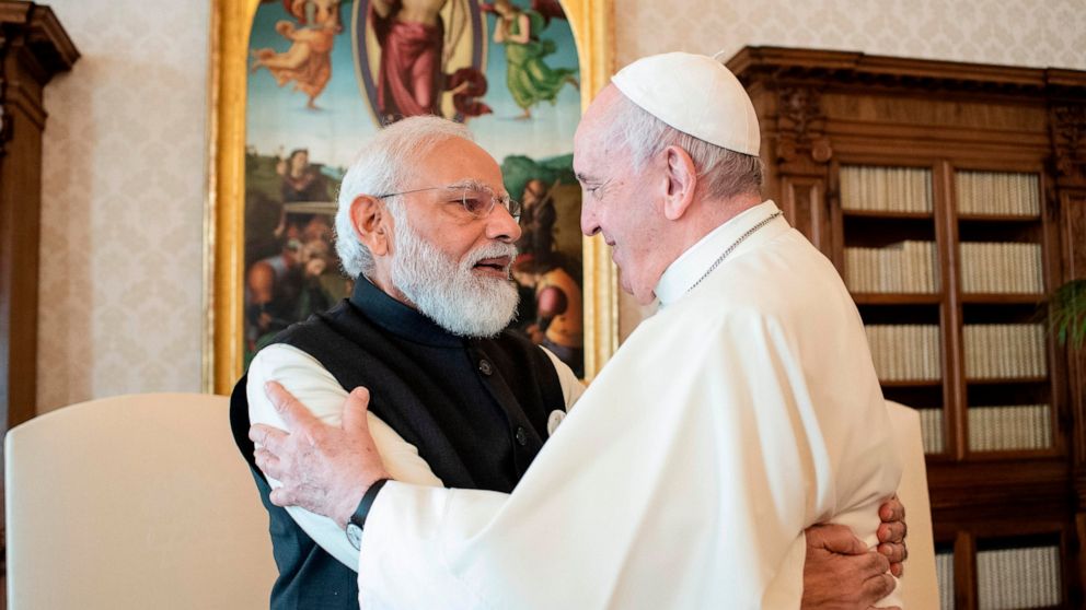 India's Modi invites pope to visit after 2017 plan collapsed