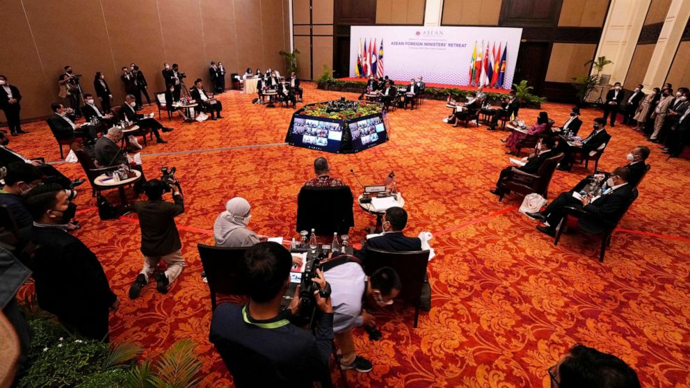 ASEAN foreign ministers meet dominated by Myanmar's absence