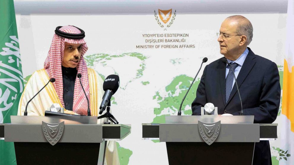Saudi sees Cyprus as bridge between Europe, Middle East