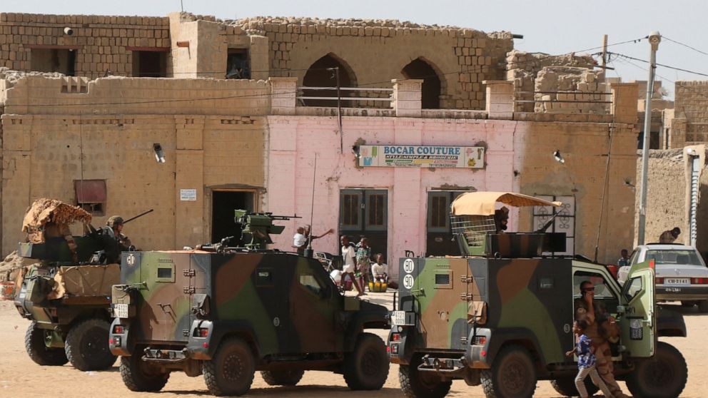 Mali's Timbuktu fears jihadis as France reduces troops