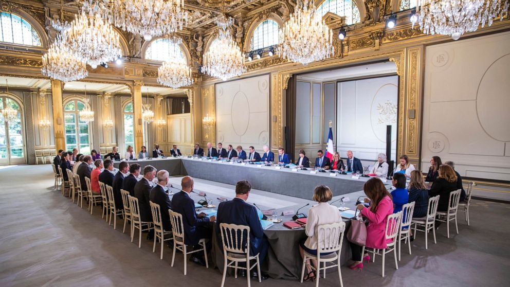New French government cabinet meeting