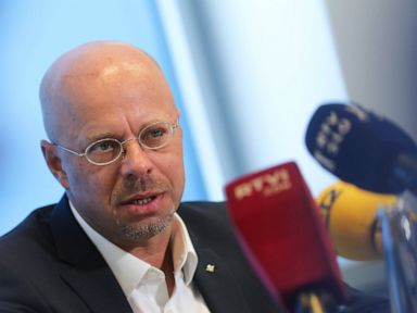 Top of the polls, German politician downplays far-right past