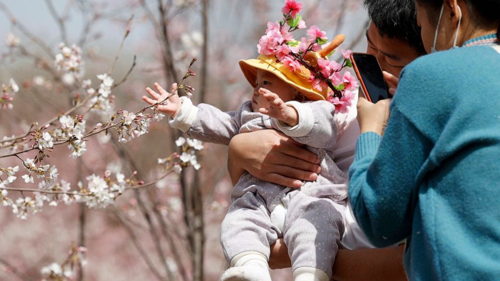 China's births fall in 2021, as workforce shrinks