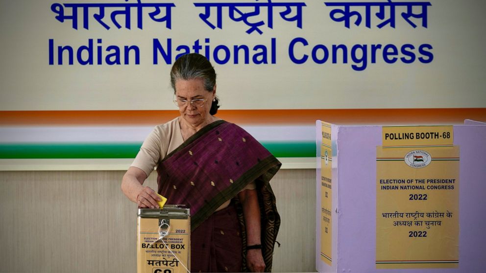 India’s Congress begins vote to elect new party president