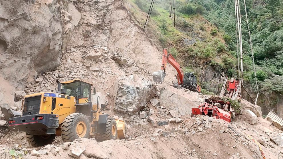 1 found dead, 9 missing after tunnel collapses in Kashmir
