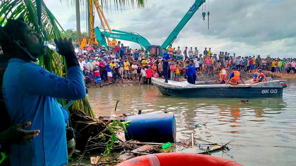 Ferry capsizes in Sri Lanka; at least 6 dead