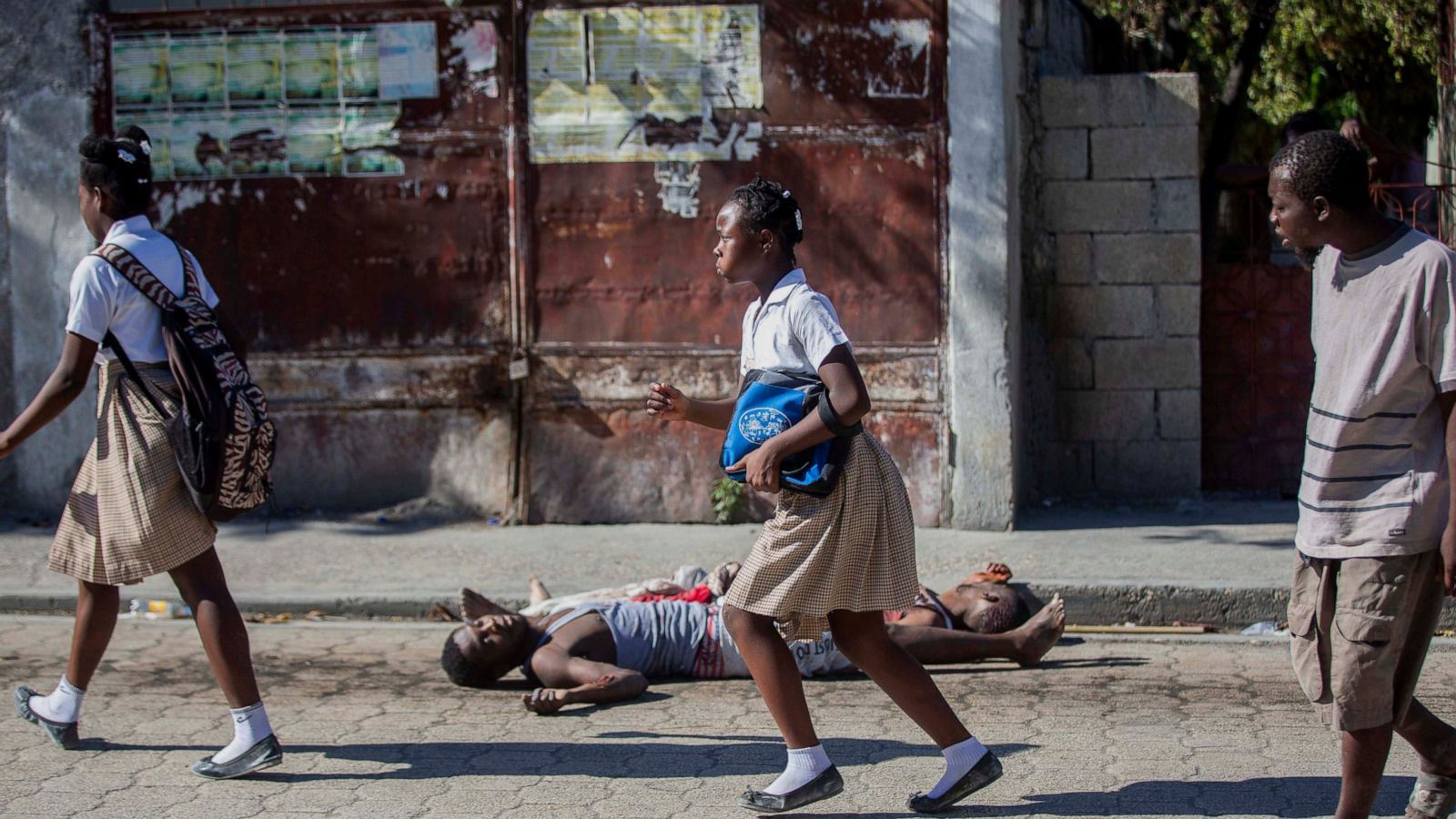 8 dead, including prison director, after Haiti jail break - ABC News