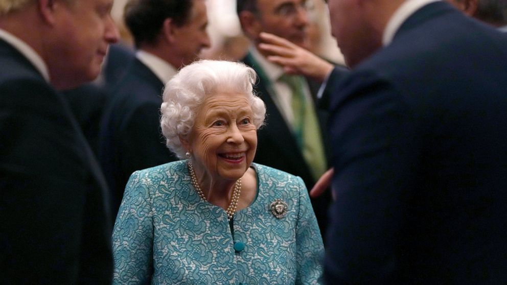 Palace: queen spent night in hospital after scrapping trip