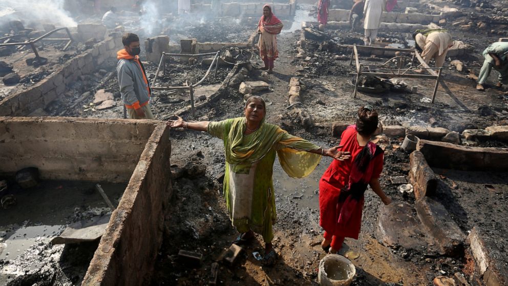 Fire guts 100 huts in slum in southern Pakistan's Karachi