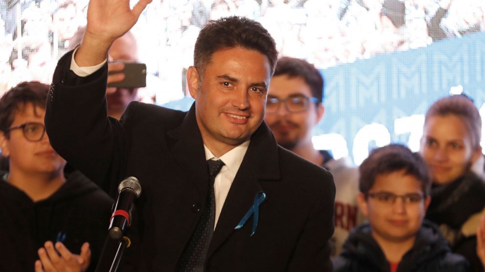 Small-town mayor to lead Hungary opposition bloc in election