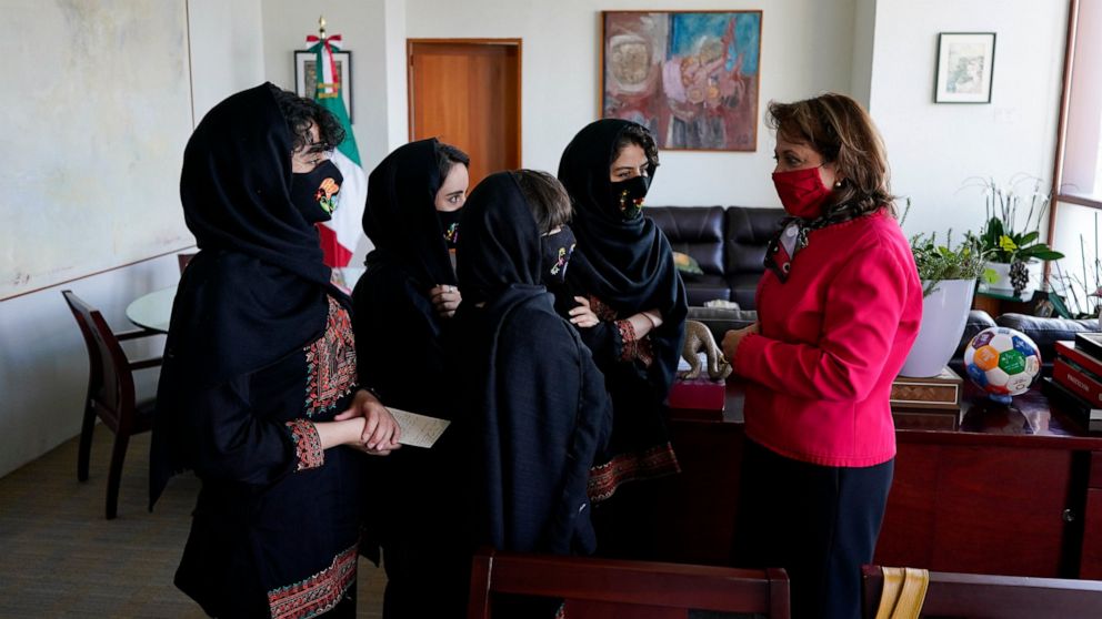 Female Afghan robotics team hopes to work for country