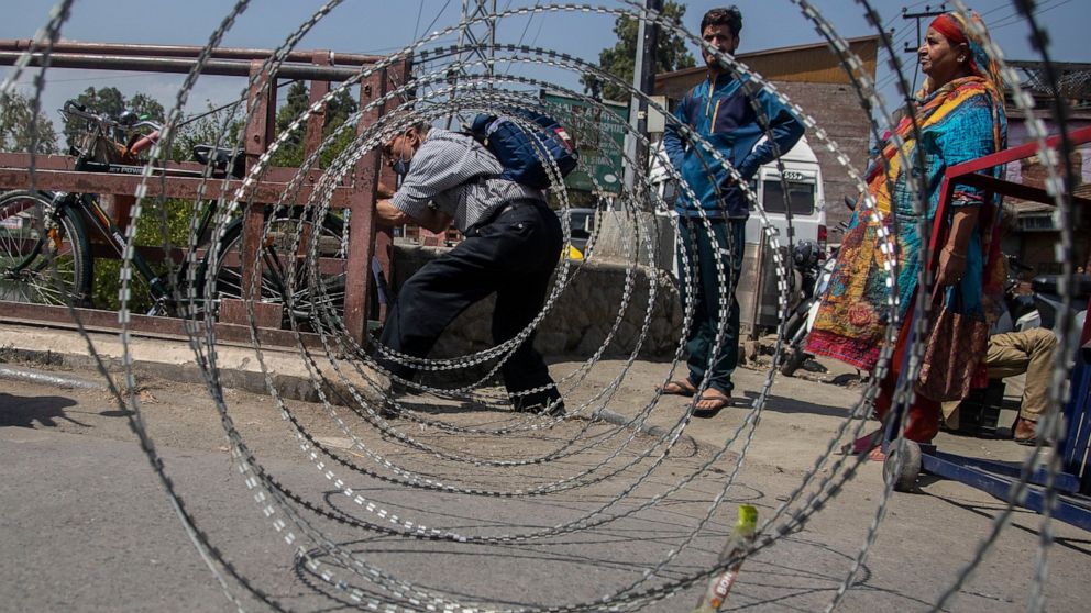 EXPLAINER: Resistance leader’s death deepens Kashmir strife