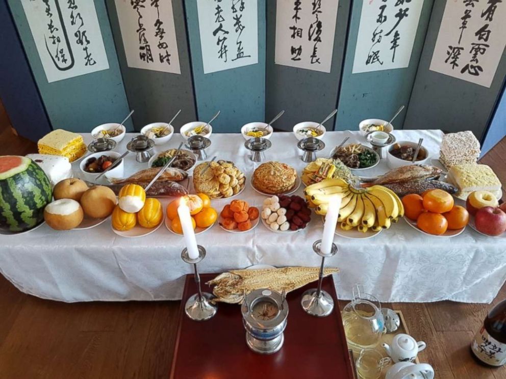 A photo of the general memorial ceremony table at a South Korean Lunar New Year celebration.