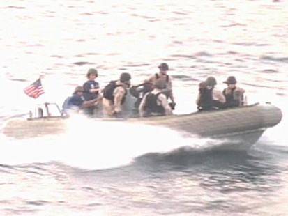 VIDEO: U.S. Navy arrests a group of suspected pirates.