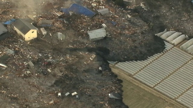 Japan Tsunami 2011 Wave Swallows The Land Video Abc News