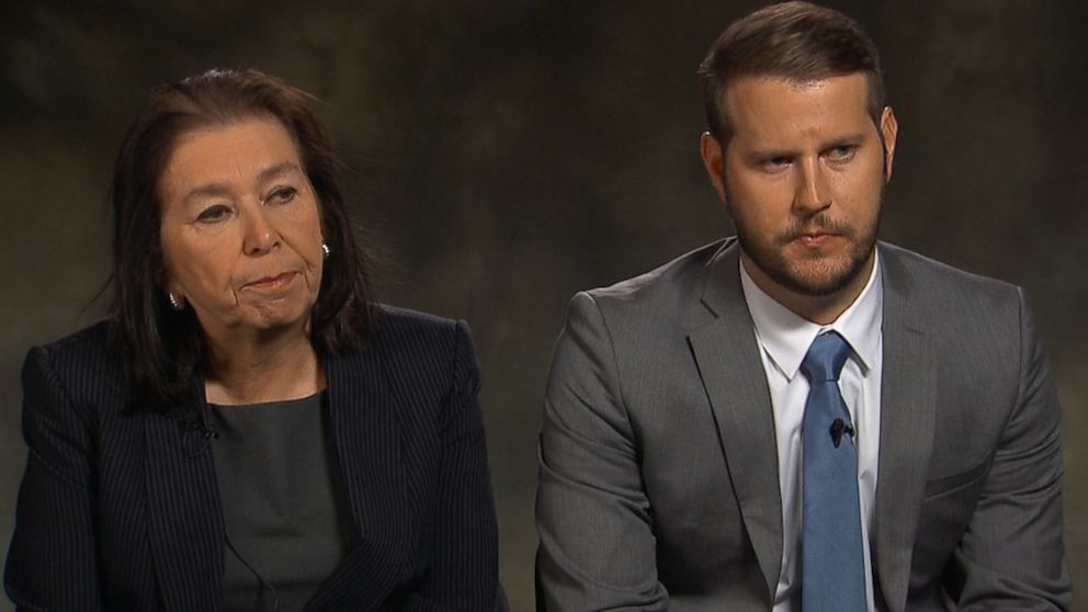 PHOTO: Christine Levinson, left, and Dan Levinson, right, speak with ABC News Chief Investigative Correspondent Brian Ross, Jan. 18, 2016.